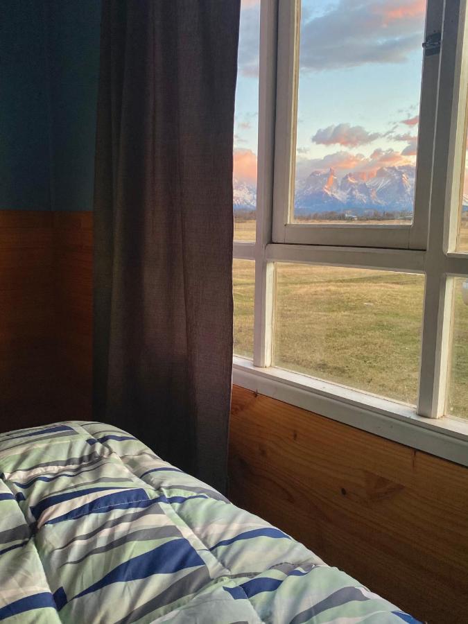 Vista Al Paine - Refugio De Aventura Bed & Breakfast Torres del Paine National Park Exterior photo
