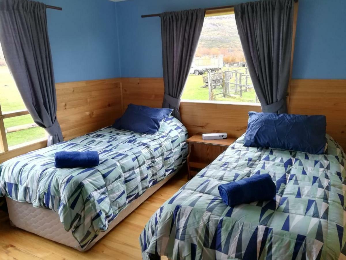 Vista Al Paine - Refugio De Aventura Bed & Breakfast Torres del Paine National Park Exterior photo